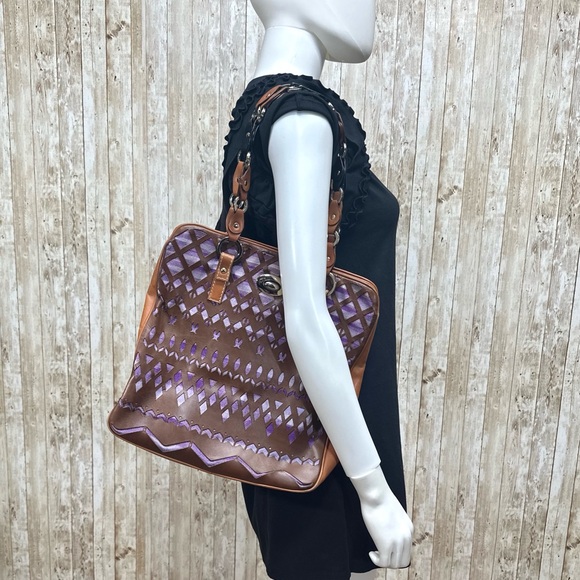 Missoni Leather Tote Bag with Cut-Out Design - Picture 2 of 14